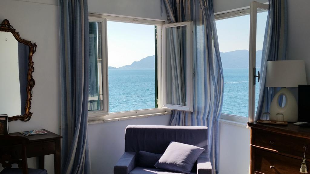 テッラロ Le Sirene Bed & Breakfast エクステリア 写真